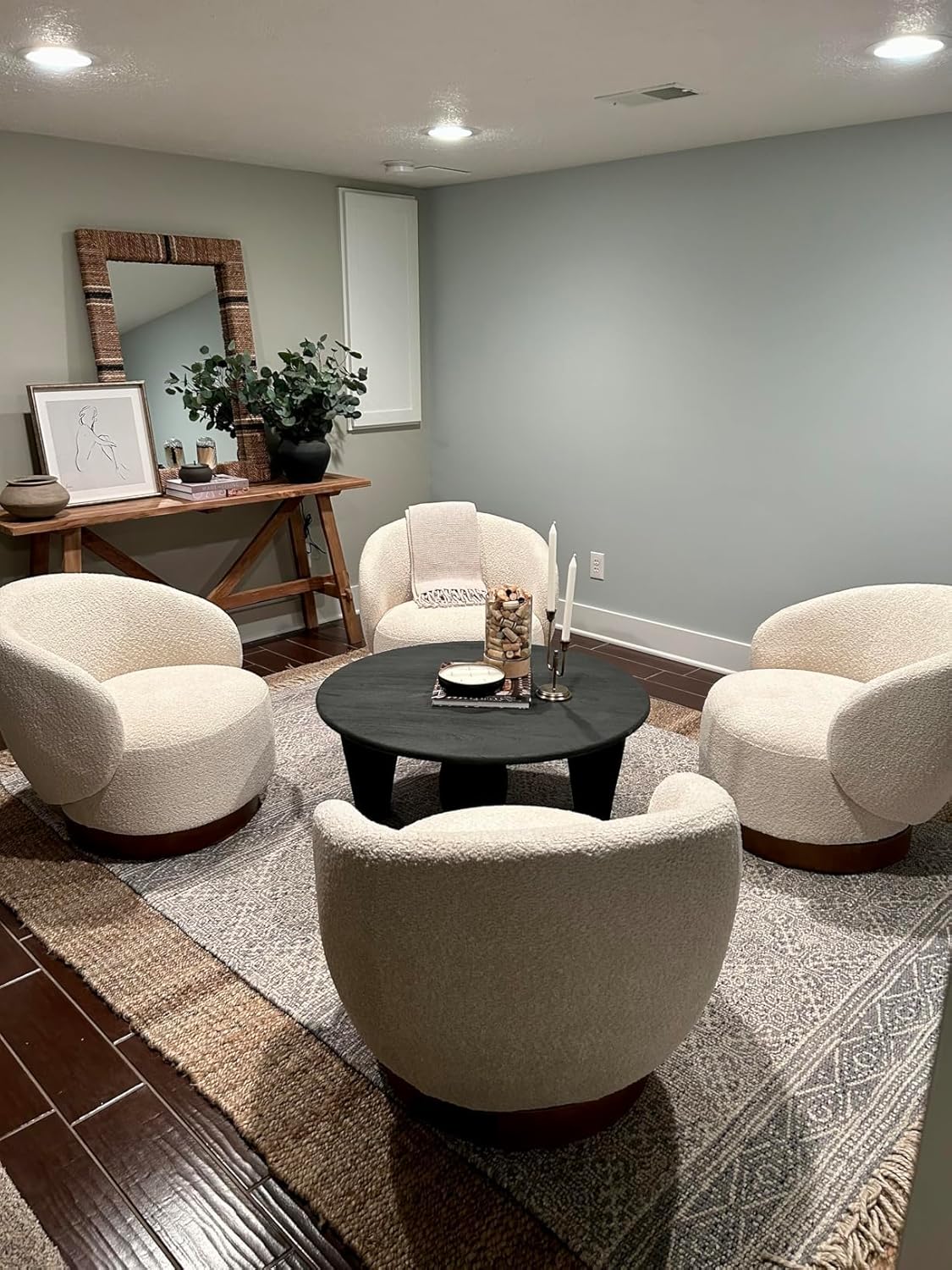 Luxury Rotating Chair / Swivel Accent Chair Modern